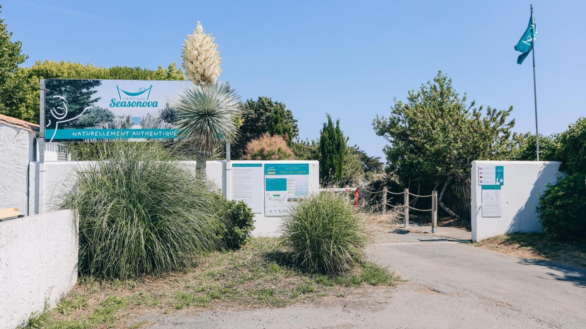 Camping La Pree Les Portes-en-Re Zewnętrze zdjęcie