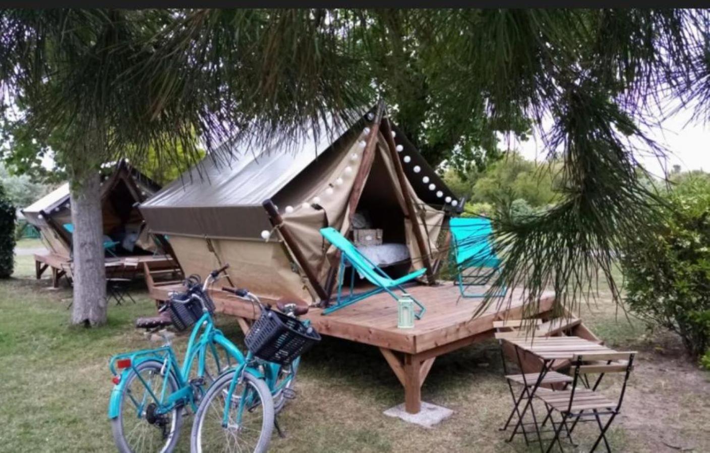 Camping La Pree Les Portes-en-Re Zewnętrze zdjęcie
