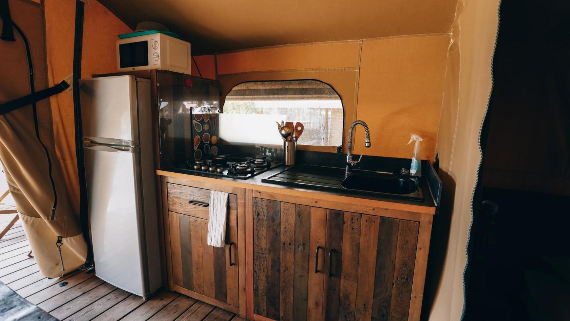 Camping La Pree Les Portes-en-Re Pokój zdjęcie